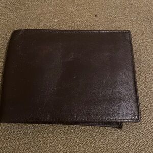 CHRISTOPHER HAYES BROWN LEATHER 5 POCKET SLIM BIFOLD WALLET
